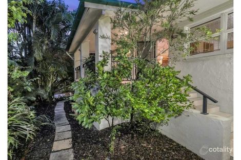 Property photo of 71 Highland Terrace St Lucia QLD 4067