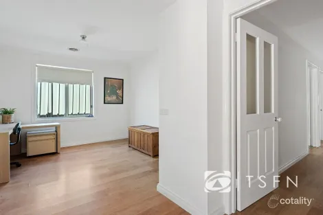 Property photo of 13 Correa Avenue Kangaroo Flat VIC 3555