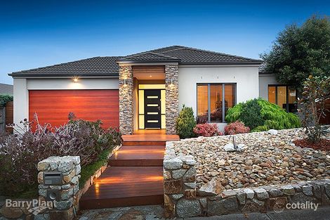 Property photo of 3 Lakewood Place Berwick VIC 3806