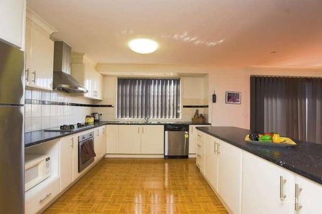 Property photo of 12 Leighton Green Derrimut VIC 3026