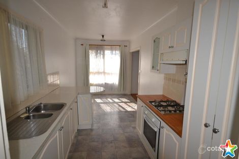 Property photo of 30 Taylor Road Mooroolbark VIC 3138