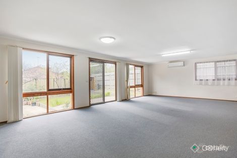 Property photo of 2 Patterson Court Endeavour Hills VIC 3802