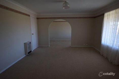 Property photo of 36 McNarry Place Young NSW 2594
