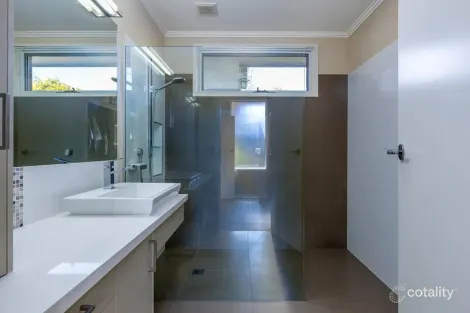 Property photo of 39 The Highway Mount Waverley VIC 3149