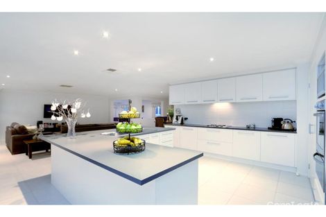 Property photo of 40 Serenity Way Mornington VIC 3931