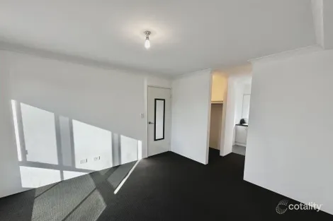 Property photo of 18 Kardan Drive Yanchep WA 6035