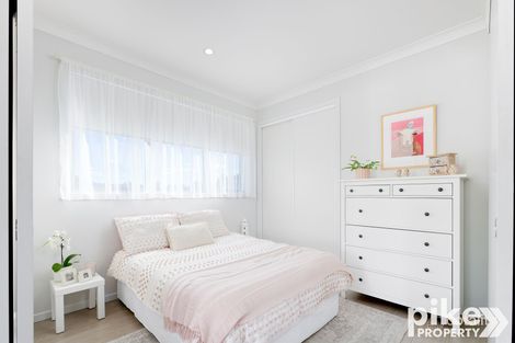 Property photo of 28 Grice Crescent Ningi QLD 4511