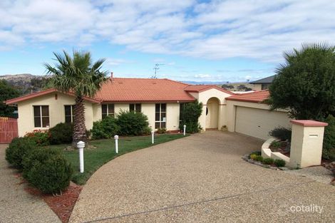 18 Terrara Cl, Jerrabomberra, NSW 2619