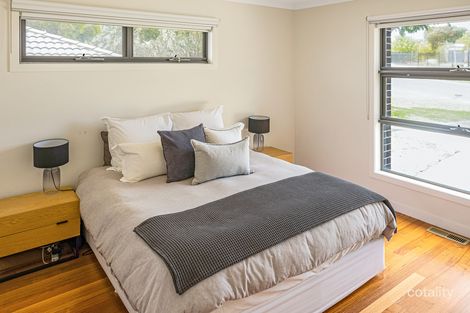 Property photo of 77 Bassetts Road Doreen VIC 3754