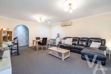 Property photo of 1/2 Guyra Close Belmont North NSW 2280