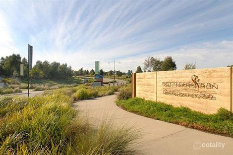 Property photo of 16 Knowland Grove Botanic Ridge VIC 3977