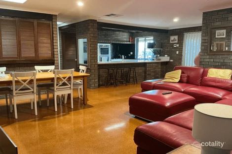 Property photo of 10 Trailwood Drive Woodvale WA 6026