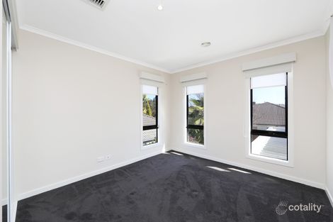 35 Sovereign Manors Cres, Rowville, VIC 3178