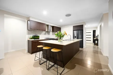 Property photo of 28 Pamphlet Lane Coomera QLD 4209