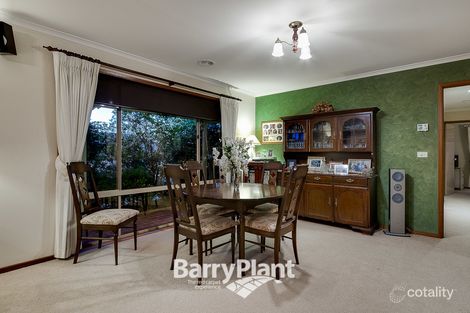 Property photo of 17 Alapont Close Pakenham VIC 3810