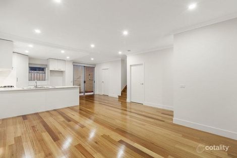 Property photo of 1/82 Mill Park Drive Mill Park VIC 3082