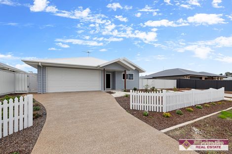 4 Maple Ct, Moore Park Beach, QLD 4670