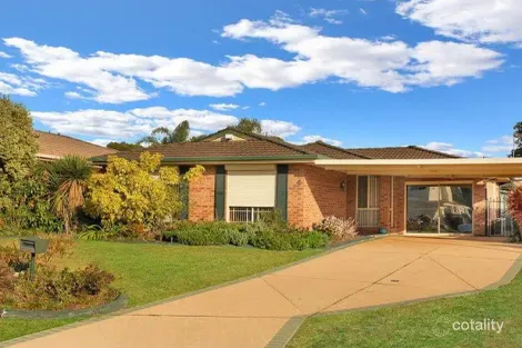 Property photo of 4 Kalindi Place St Clair NSW 2759