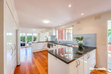 Property photo of 6 Head Court Vermont South VIC 3133