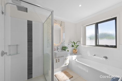 Property photo of 71 Codrington Circuit Pacific Pines QLD 4211