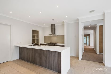 Property photo of 13 Resort Boulevard Doreen VIC 3754