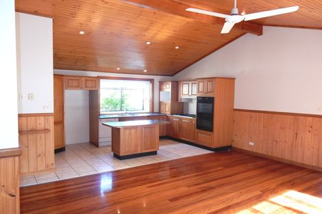 Property photo of 32 Tarwhine Avenue Chain Valley Bay NSW 2259