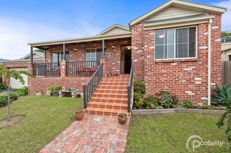 Property photo of 14 Kuranda Crescent Berwick VIC 3806