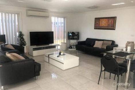 5a Innisfail Rd, Wakeley, NSW 2176