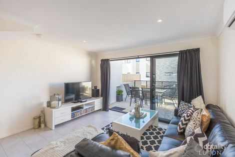 Property photo of 38 Whitrod Avenue Casey ACT 2913