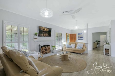 Property photo of 63 Bedivere Street Carindale QLD 4152