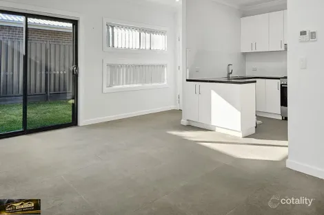 Property photo of 42B Ranchby Avenue Lake Heights NSW 2502