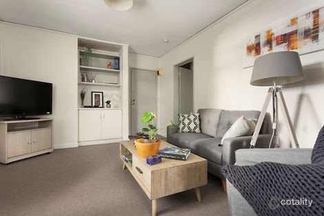 Property photo of 2/37 Myrnong Crescent Ascot Vale VIC 3032