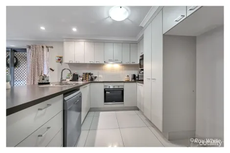 Property photo of 66 Jamie Crescent Gracemere QLD 4702