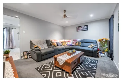 Property photo of 66 Jamie Crescent Gracemere QLD 4702