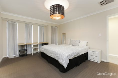 Property photo of 8 Toulon Mews Piara Waters WA 6112