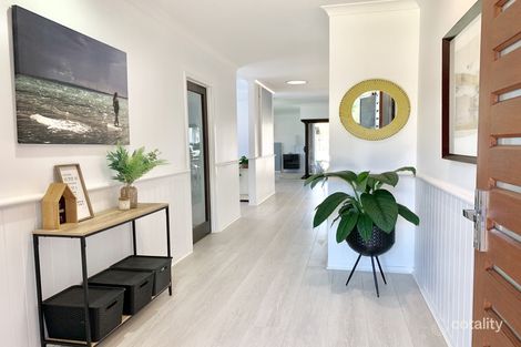 Property photo of 28 Lysterfield Rise Upper Coomera QLD 4209