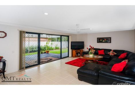 Property photo of 8 Mapelton Circuit Parkinson QLD 4115