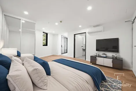 7 Linden St, Toongabbie, NSW 2146