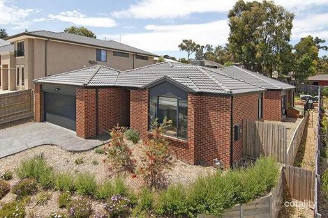 17 Grand View Gr, Lilydale, VIC 3140