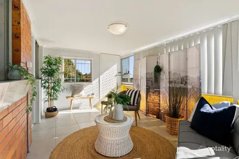 Property photo of 4 Wurama Street Logan Central QLD 4114