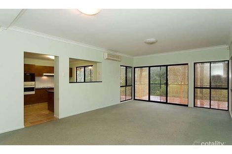 Property photo of 10 Redgum Court Bellbird Park QLD 4300