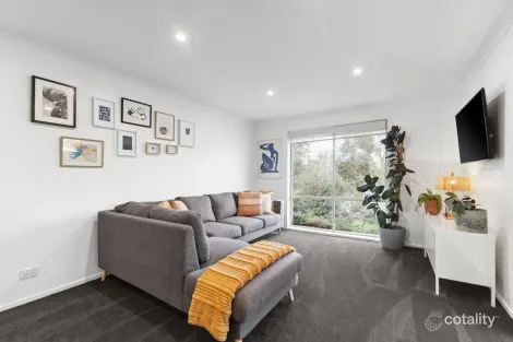Property photo of 15 Palmer Place Kyneton VIC 3444