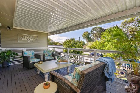 Property photo of 22 Horder Avenue Labrador QLD 4215