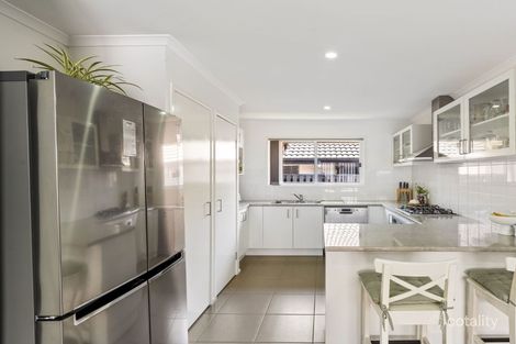 Property photo of 5 Champion Circuit Narangba QLD 4504