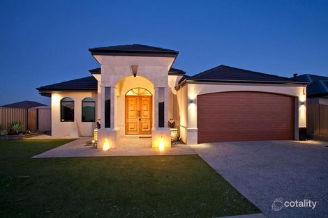 58 Sacramento Pde, Hocking, WA 6065