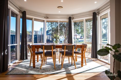 Property photo of 15 Roxby Court Berwick VIC 3806