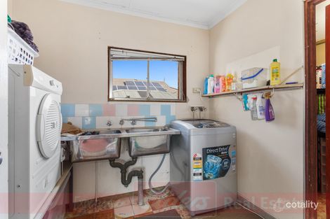 Property photo of 36 Gladstone Crescent Collie WA 6225