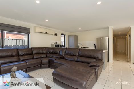 Property photo of 21 Almond Circuit Munno Para West SA 5115