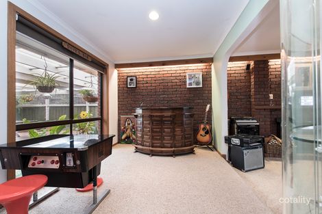 Property photo of 2 Beamish Court Altona Meadows VIC 3028