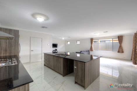 Property photo of 16 Gippsland Way Banksia Grove WA 6031